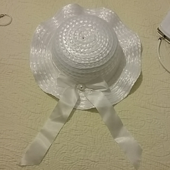 NINA GIRLS shoes plus hat, purse, and necklace - Picture 2 of 8